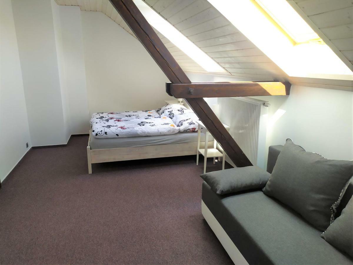 Hotel Statek Cesky Dvur Postupice Esterno foto